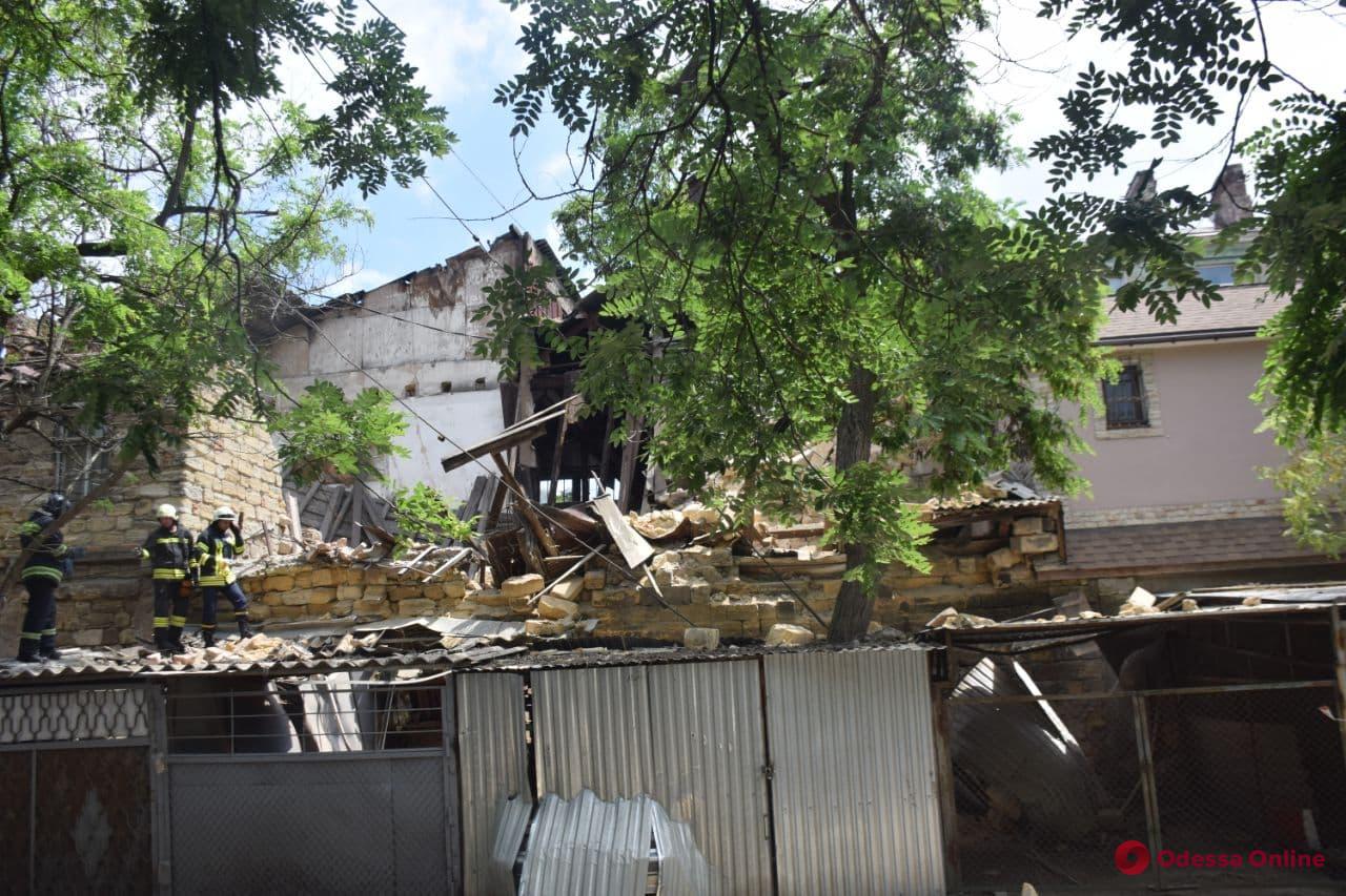 На Старопортофранковской обрушился дом (фото, обновляется)