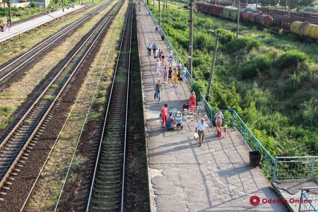 Колорит городских окраин – железнодорожная станция Одесса-Восточная (фоторепортаж)