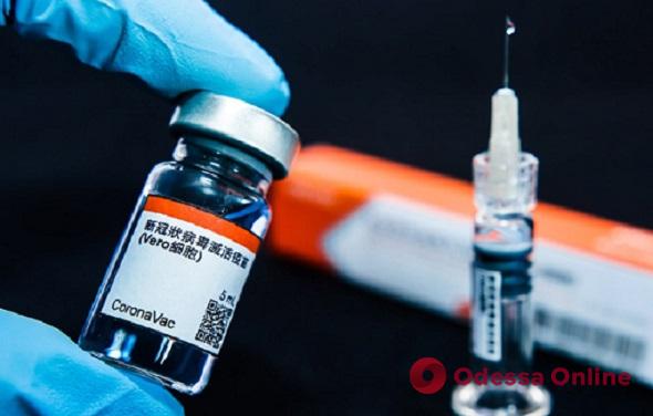 Евросоюз затягивает с регистрацией китайской вакцины Coronovac, — главный санврач Кузин