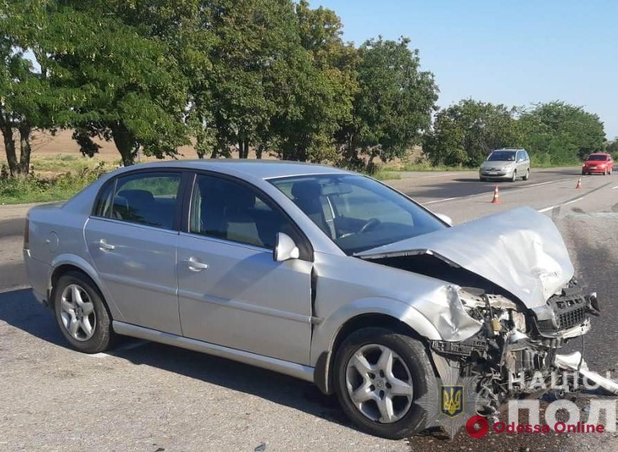 В ДТП на трассе Киев-Одесса пострадали супруги и их пятилетняя внучка