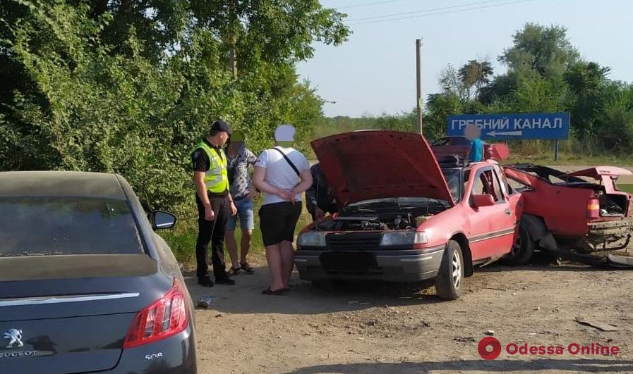 Возле Сухого Лимана легковушку разорвало надвое — пострадал 15-летний пассажир