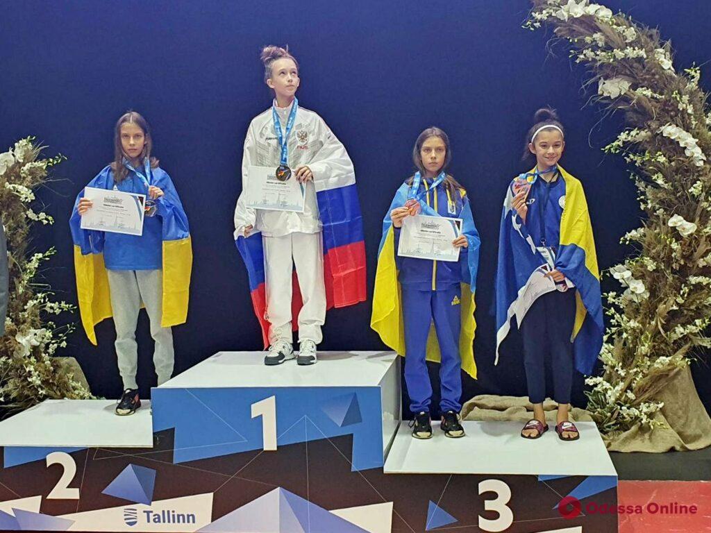 Одесские сестры-близняшки завоевали две медали чемпионата Европы по тхэквондо