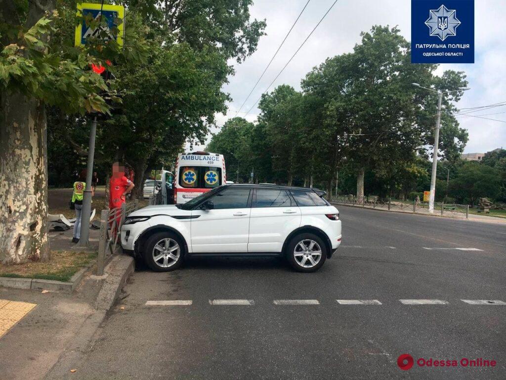 На проспекте Шевченко в ДТП пострадали женщина-водитель и ребенок