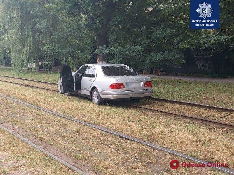ДТП с пострадавшей на Люстдорфской дороге — столкнулись три автомобиля