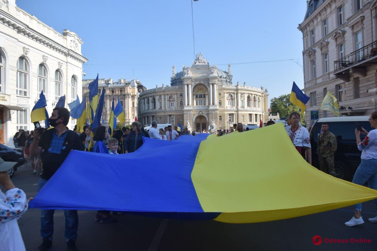 В Одессе прошел марш защитников и патриотов Украины (фото)