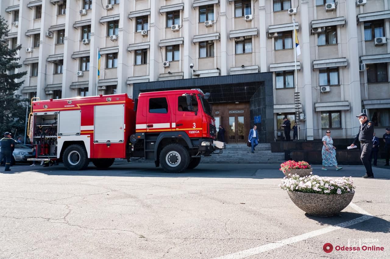 В здании ОГА на проспекте Шевченко провели пожарные учения (фото)