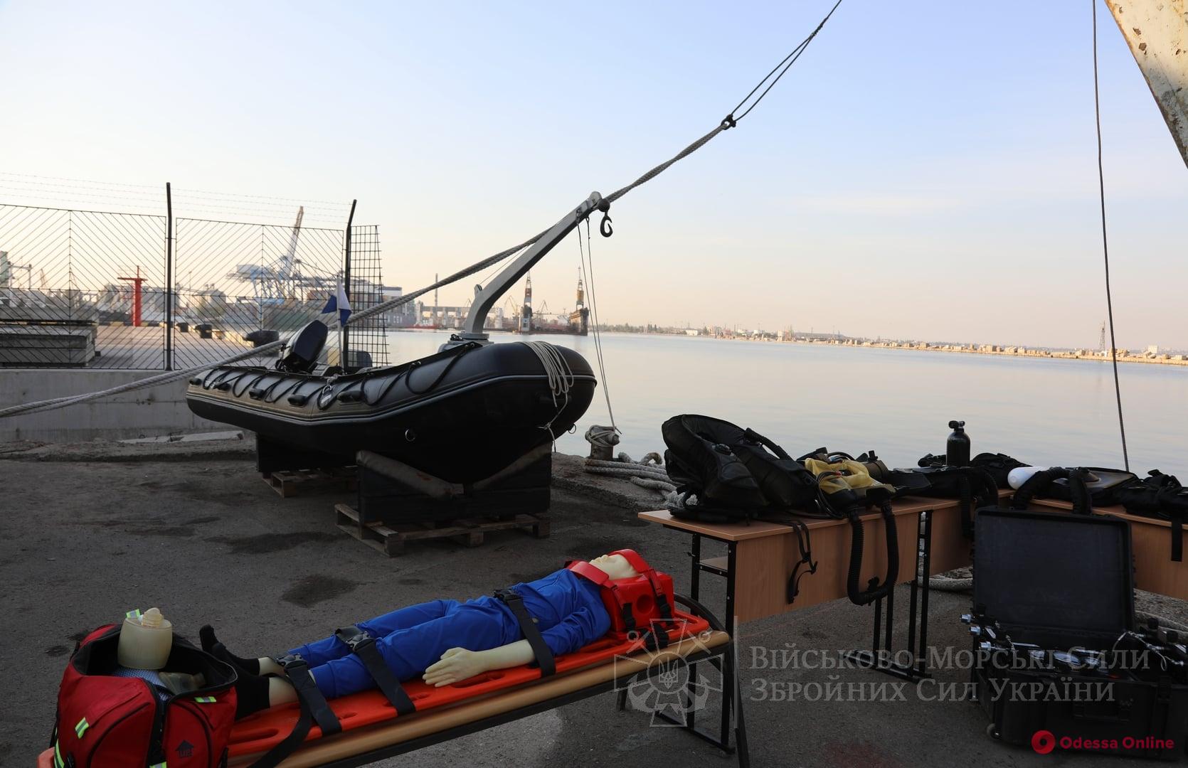 В Одессе состоялся выпуск инструкторов-водолазов ВМС (фото)