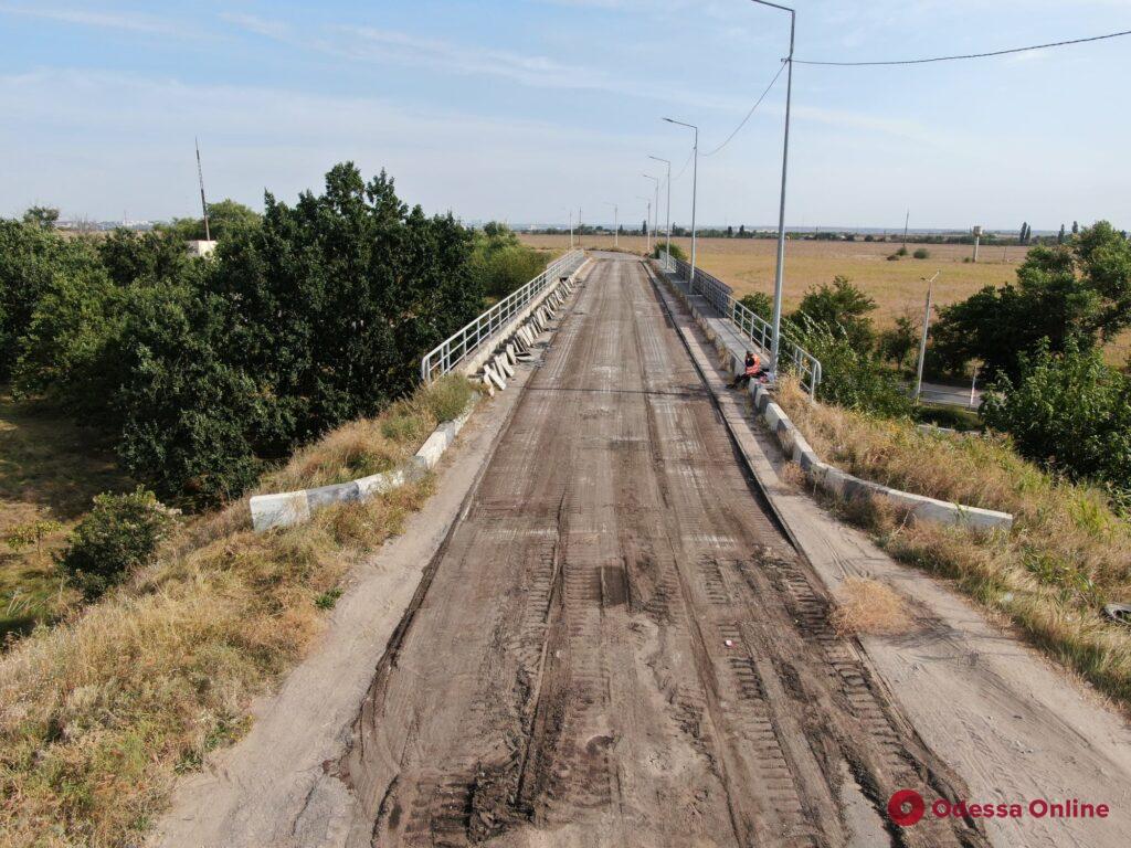 Трасса Одесса-Мелитополь-Новоазовск: возле Николаева начался ремонт 46-летнего моста (фото)