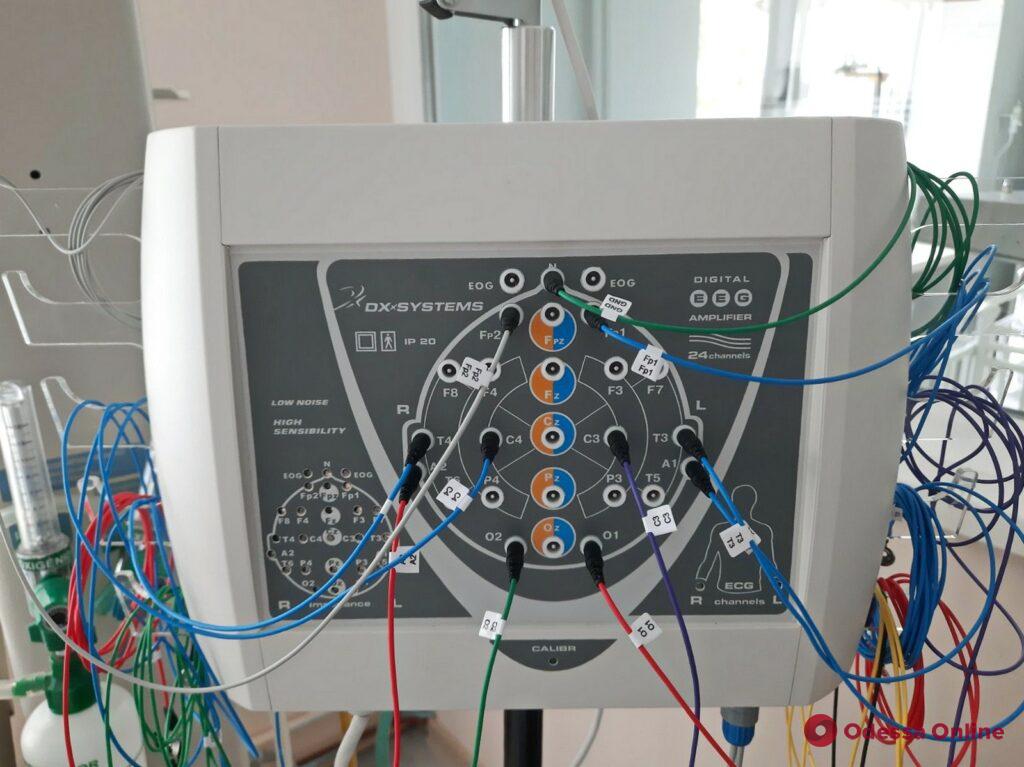 Электроэнцефалографический комплекс: роддом №7 получил новое медоборудование (фото)