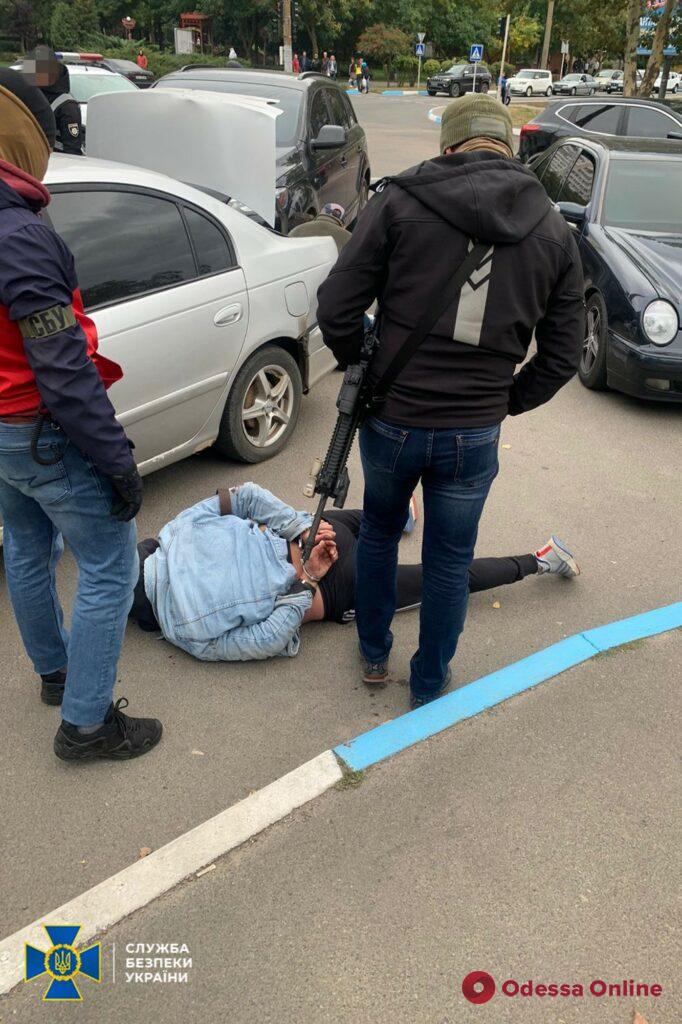 Под Одессой СБУ задержала четырех кавказцев-вымогателей