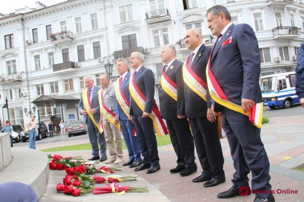 В Одессе в День города почтили память выдающихся градоначальников (фото)