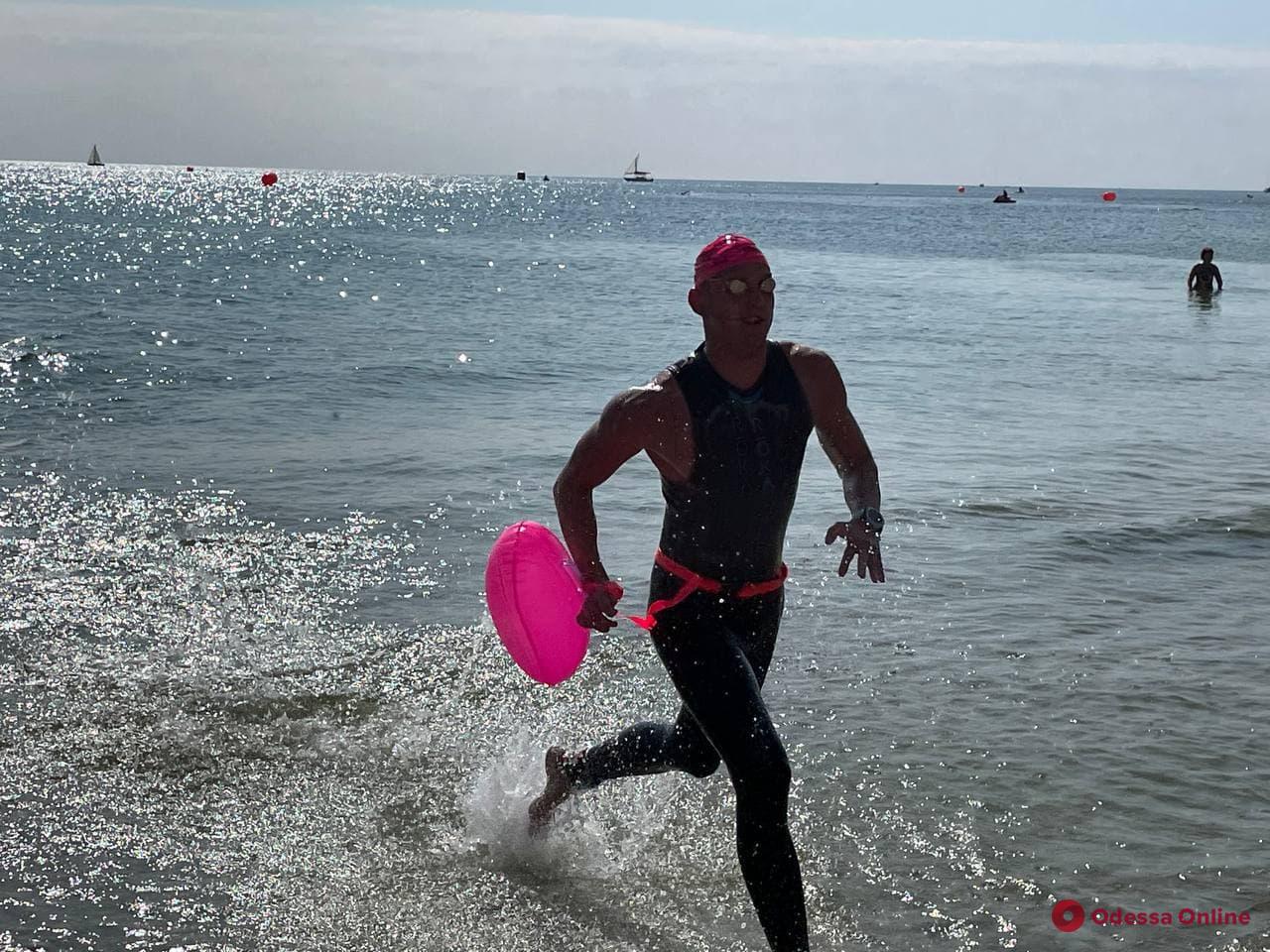 На Ланжероне проходят соревнования по плаванию на открытой воде Oceanman