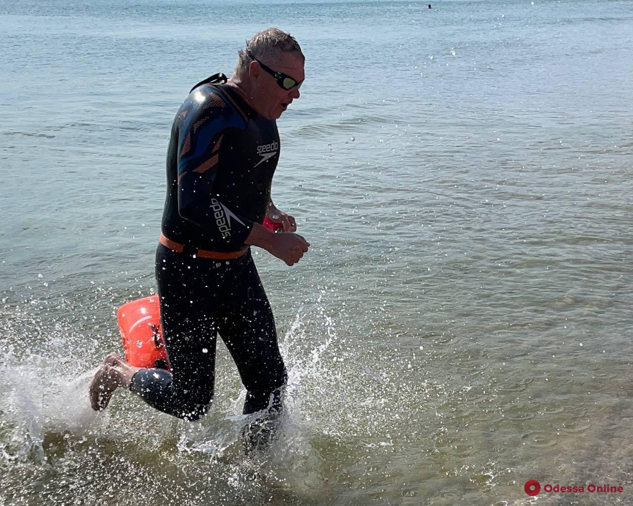 На Ланжероне проходят соревнования по плаванию на открытой воде Oceanman