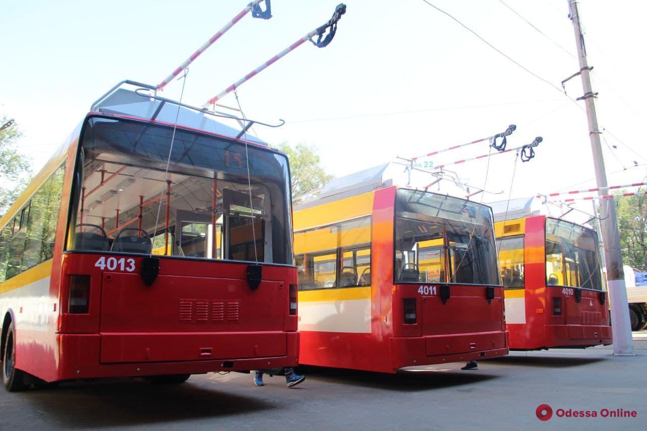 В Одессе презентовали новые «Одиссеи» и электробусы