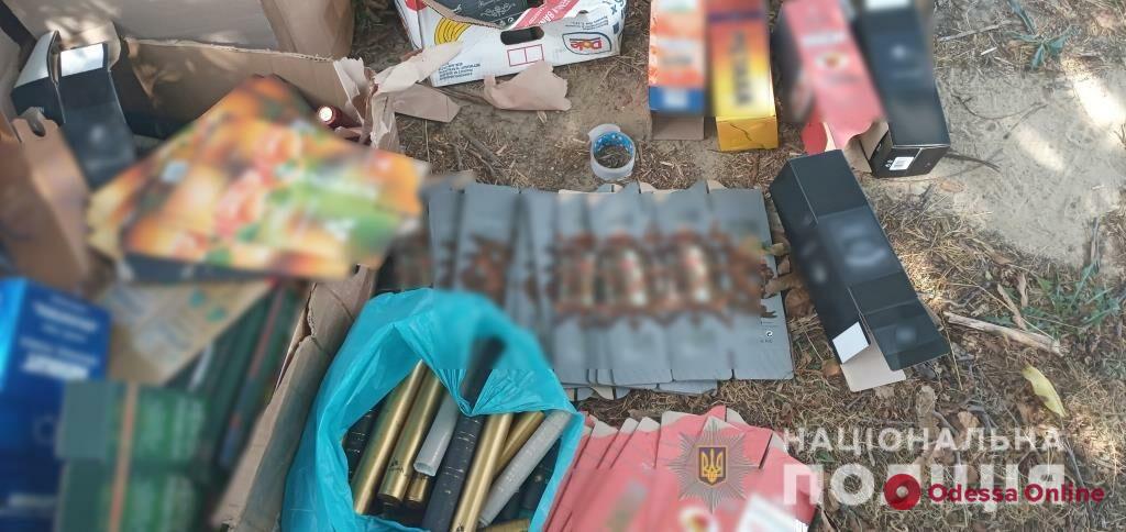 Жителя Одесской области поймали на производстве «элитного» алкоголя и хранении контрабандных сигарет