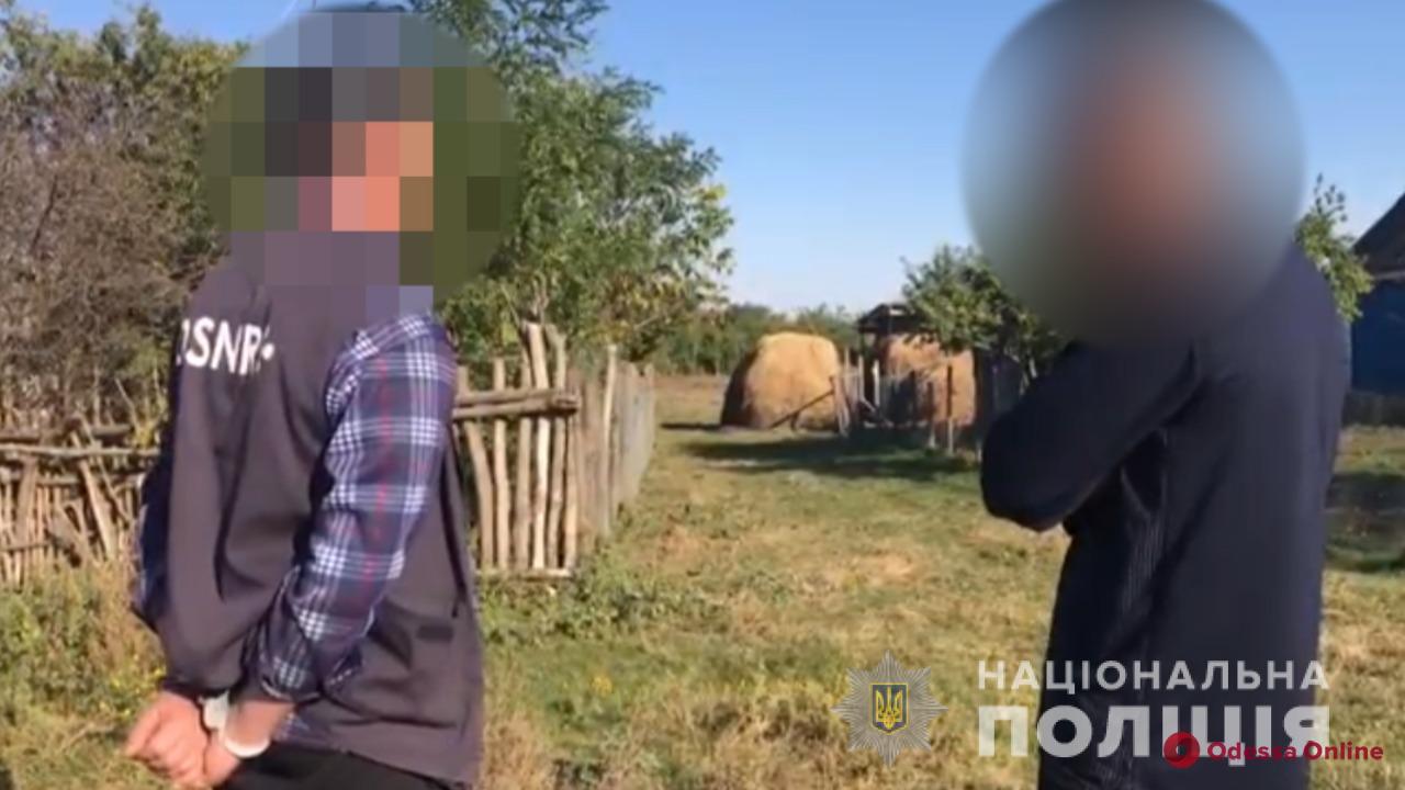 Житель Одесской области из-за сломанного забора на глазах у односельчан убил соседа