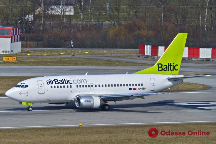 Не только в летний сезон: авиакомпания Air Baltic продолжит летать из Одессы в Ригу и зимой