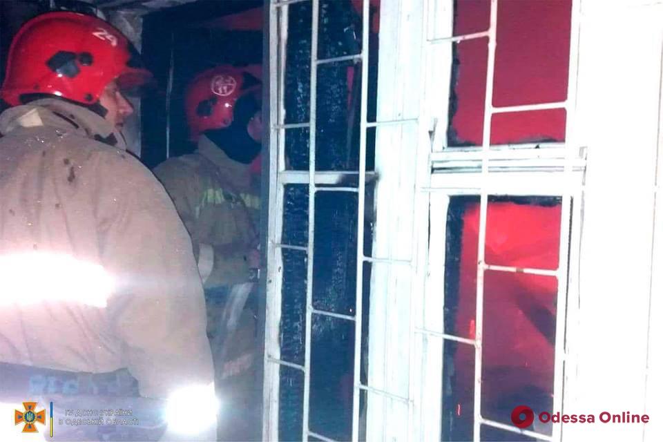 В Одесской области мужчина по пьяни сжег свой дом и магазин 