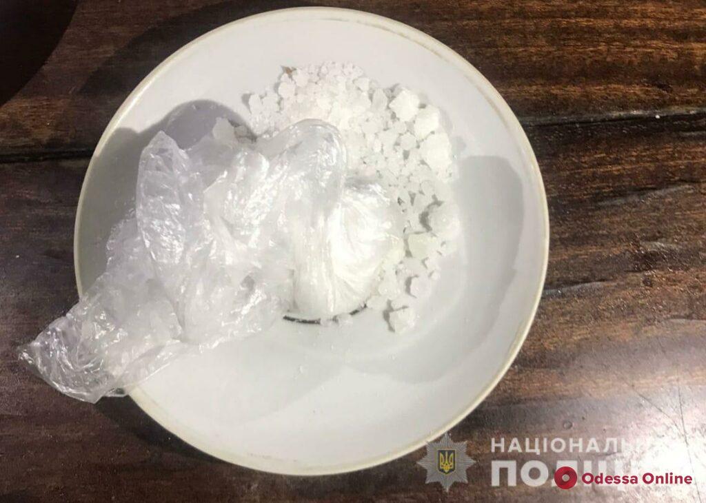 В Одессе поймали жительницу Николаевской области с 60 пакетиками метадона