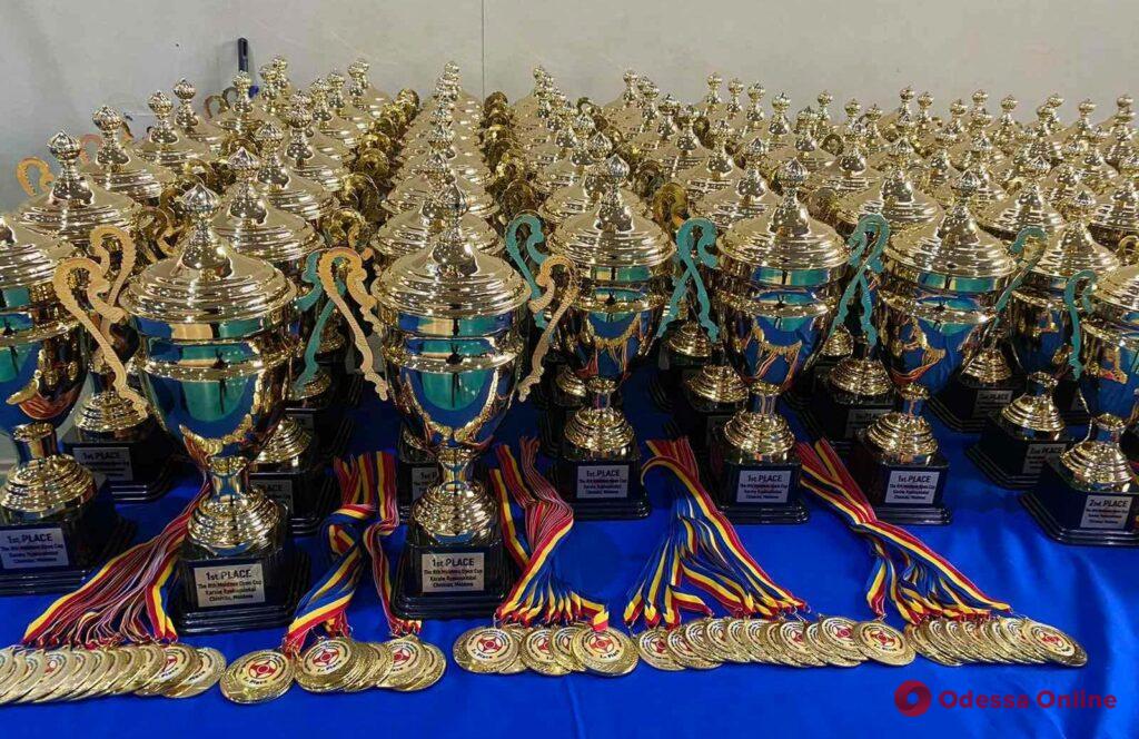 Одесситы триумфально выступили в Открытом Кубке Молдовы по киокушин каратэ