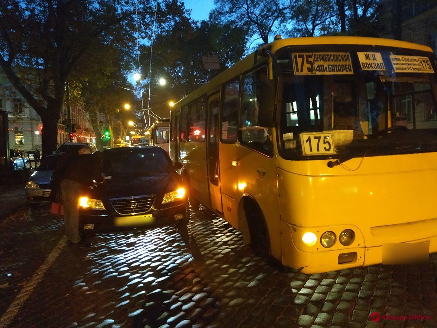 На Пушкинской из-за ДТП не ходят троллейбусы