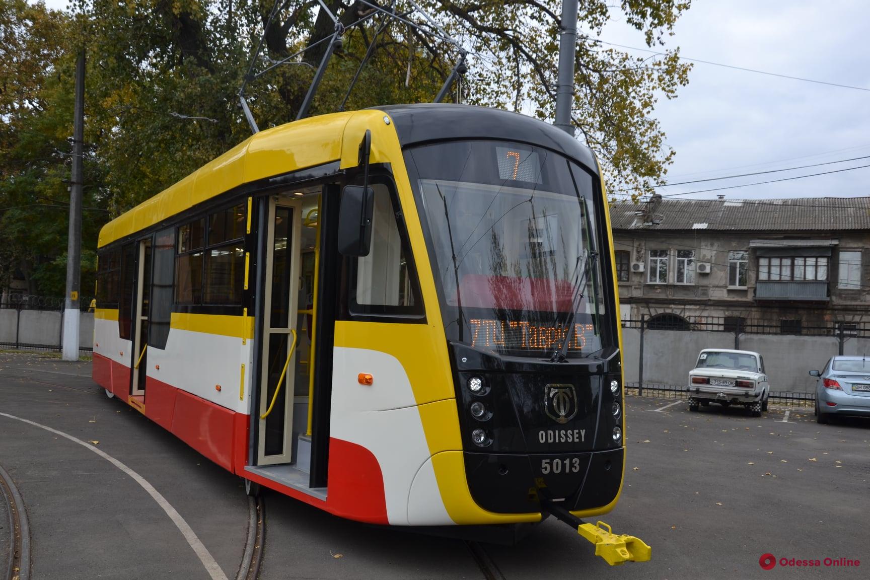 В Одессе на маршрут вышел новый трамвай «Одиссей»