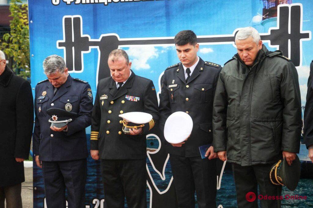 В Одессе проходит чемпионат по кроссфиту среди полицейских (фоторепортаж)
