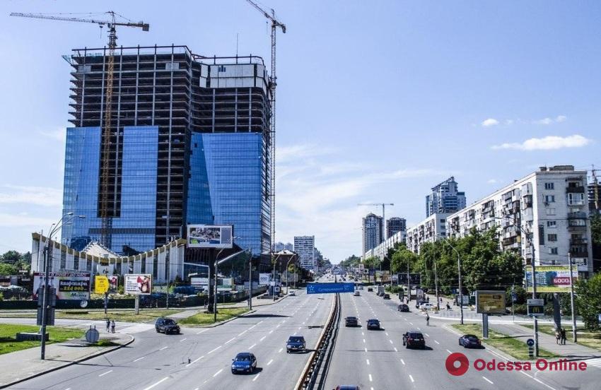Цена вопроса – 7 миллиардов гривен: в Киеве выставили на продажу недостроенные небоскребы