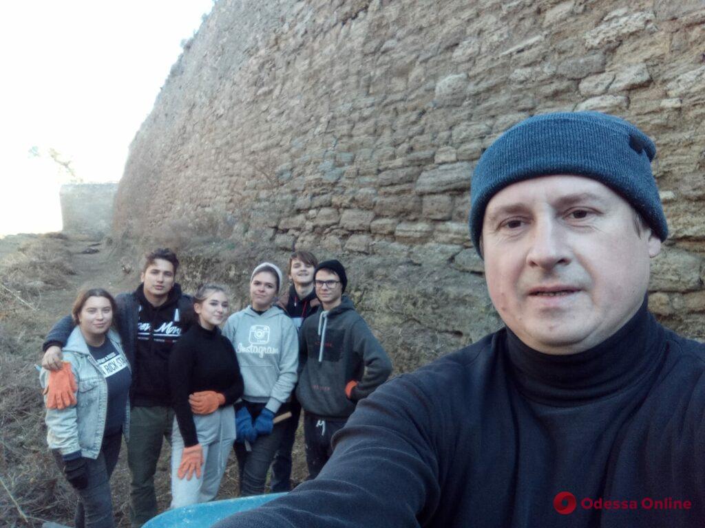 В Аккерманской крепости чистят ров и ремонтируют башню Пушкина