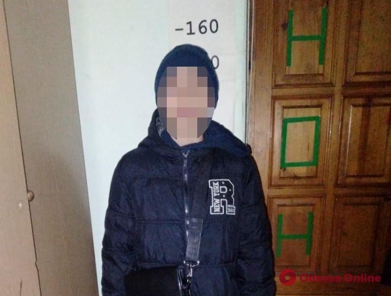 В Одессе задержали 15-летнего вора-рецидивиста (фото)