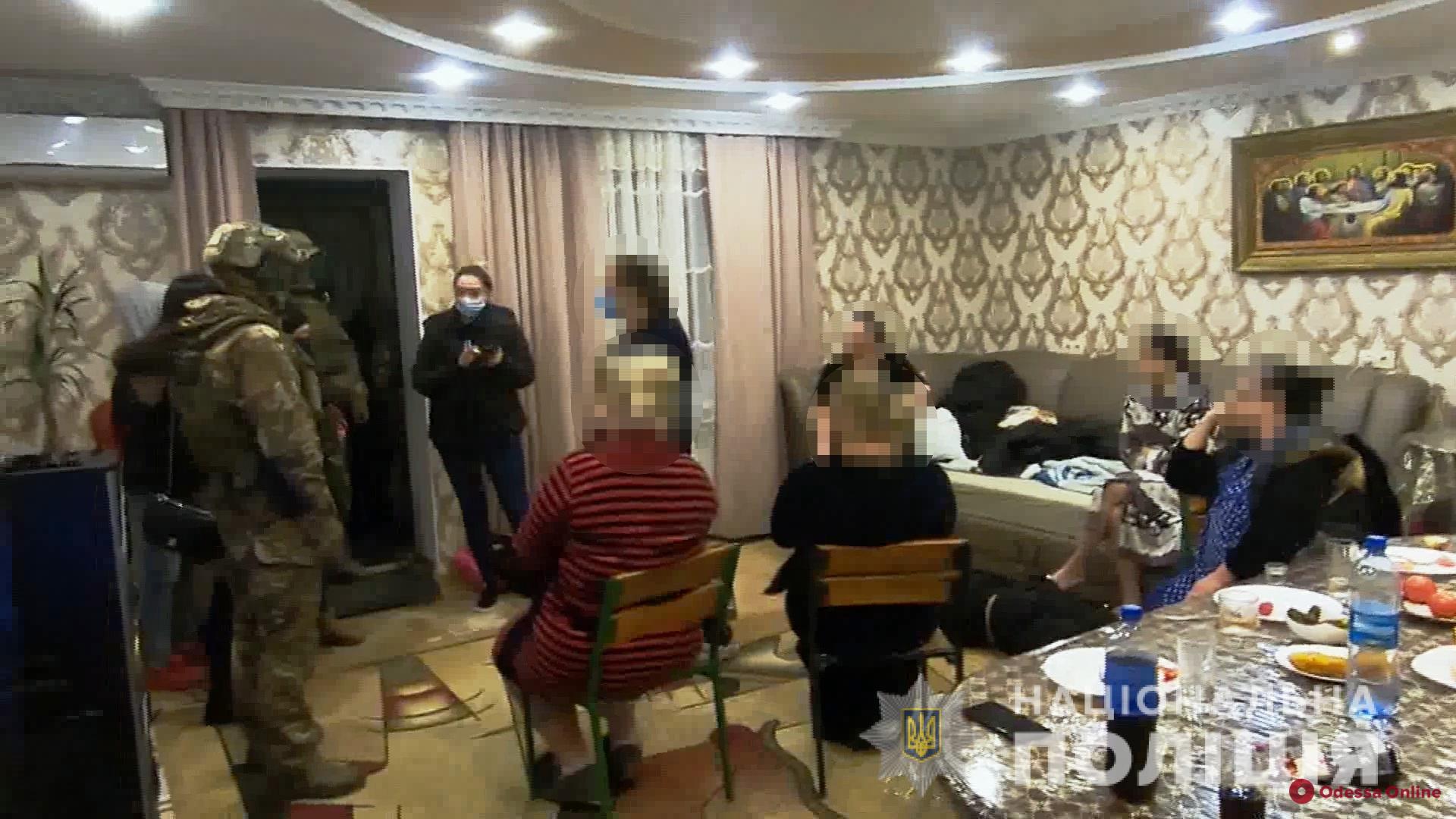 Семейный бизнес: в Одессе задержали наркоторговцев