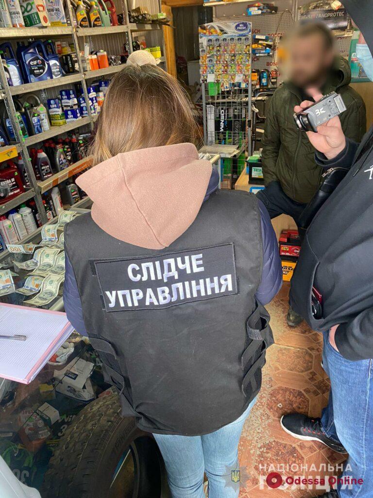 Брал две тысячи долларов с человека: в Одесской области поймали организатора переправки нелегалов в Молдову