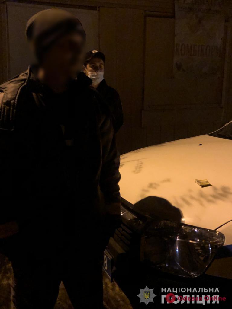 Отказались от взятки: в Черноморске пьяный мопедист пытался откупиться от полицейских