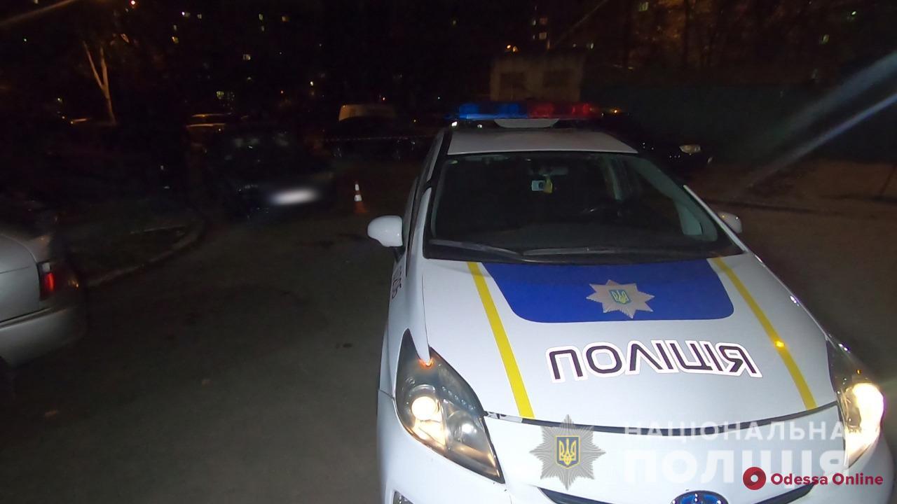 В Одессе с погоней и стрельбой ловили кавказских автоворов – один из них ранен (фото, видео)