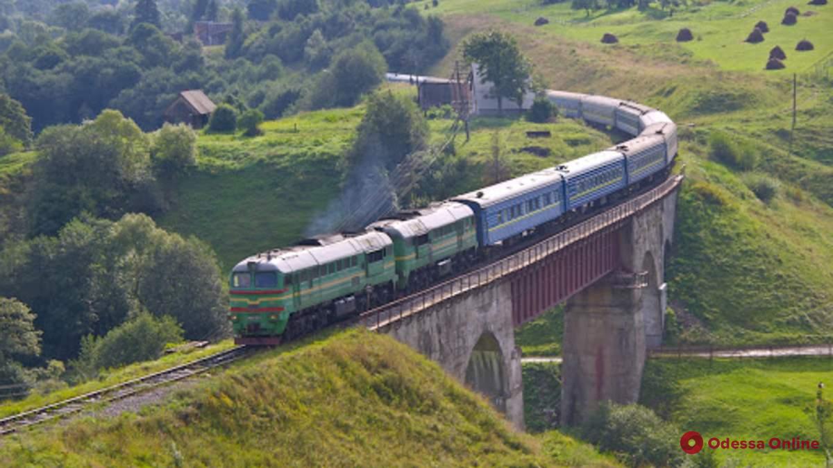 «Одесса – Рахов» и не только: Укрзализныця увеличивает количество поездов в Буковель