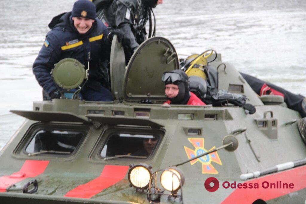 Под Одессой «спасали» рыбаков на воде (фото, видео)