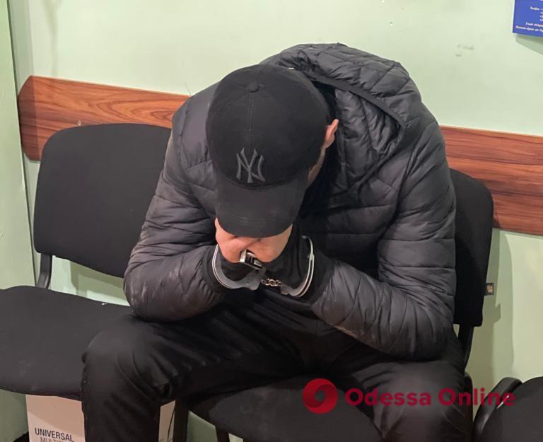 В Одессе избрали меру пресечения банде «гастролеров» из Закавказья: четверо отправились в СИЗО, а главарь – под домашний арест
