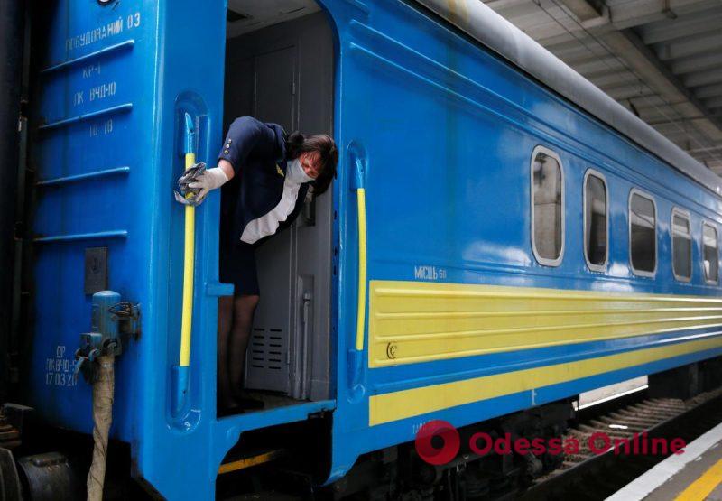 Из-за ЧП задерживается поезд Одесса-Рахов