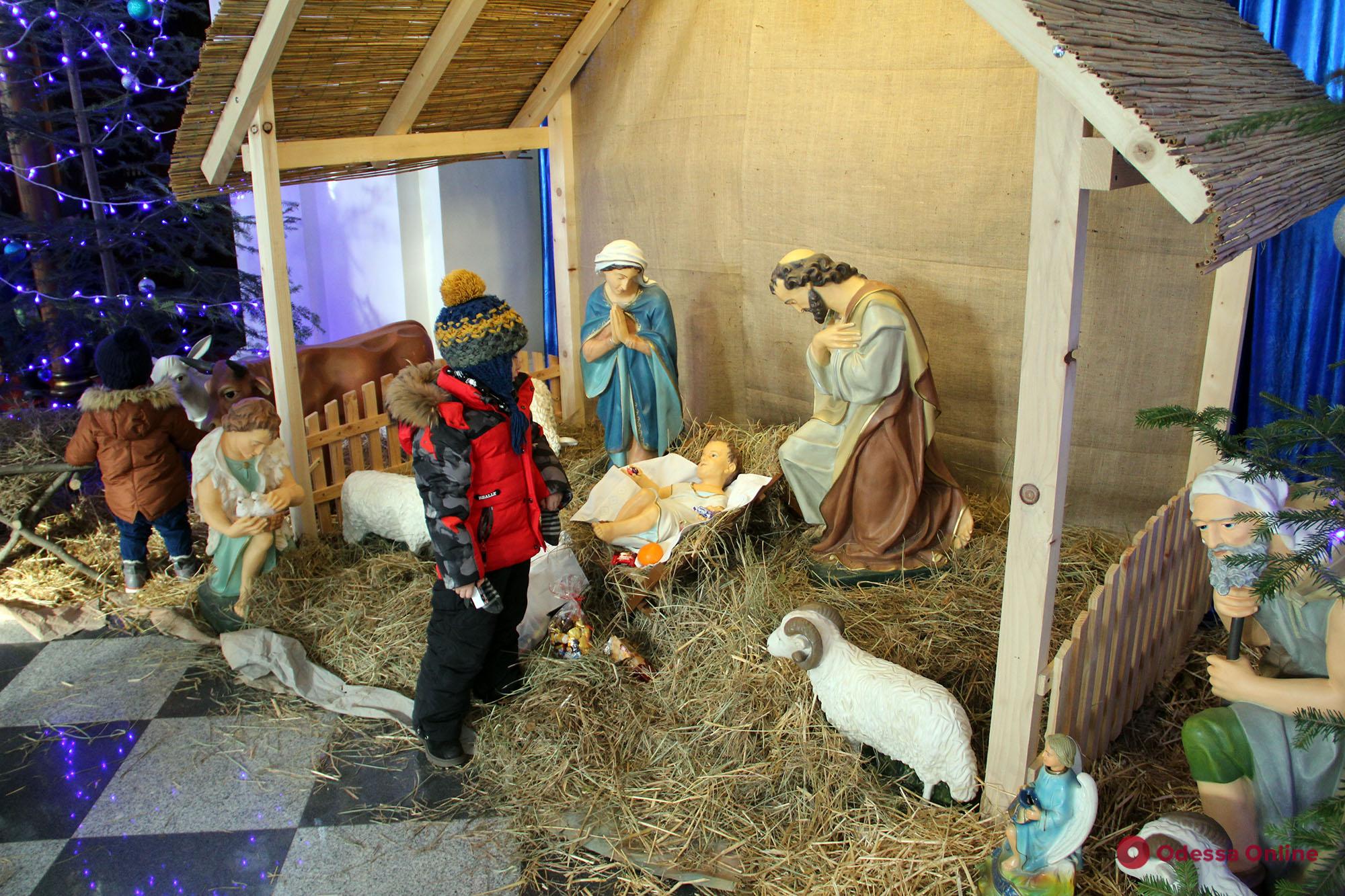 В Одессе католики празднуют Рождество (фоторепортаж)
