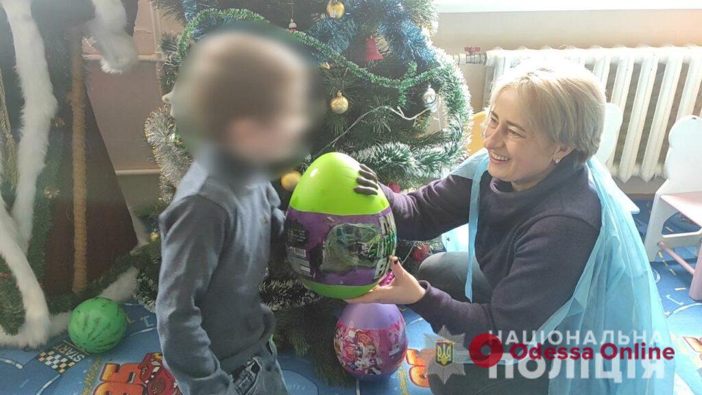 Одесские полицейские сдали кровь для онкобольных детей