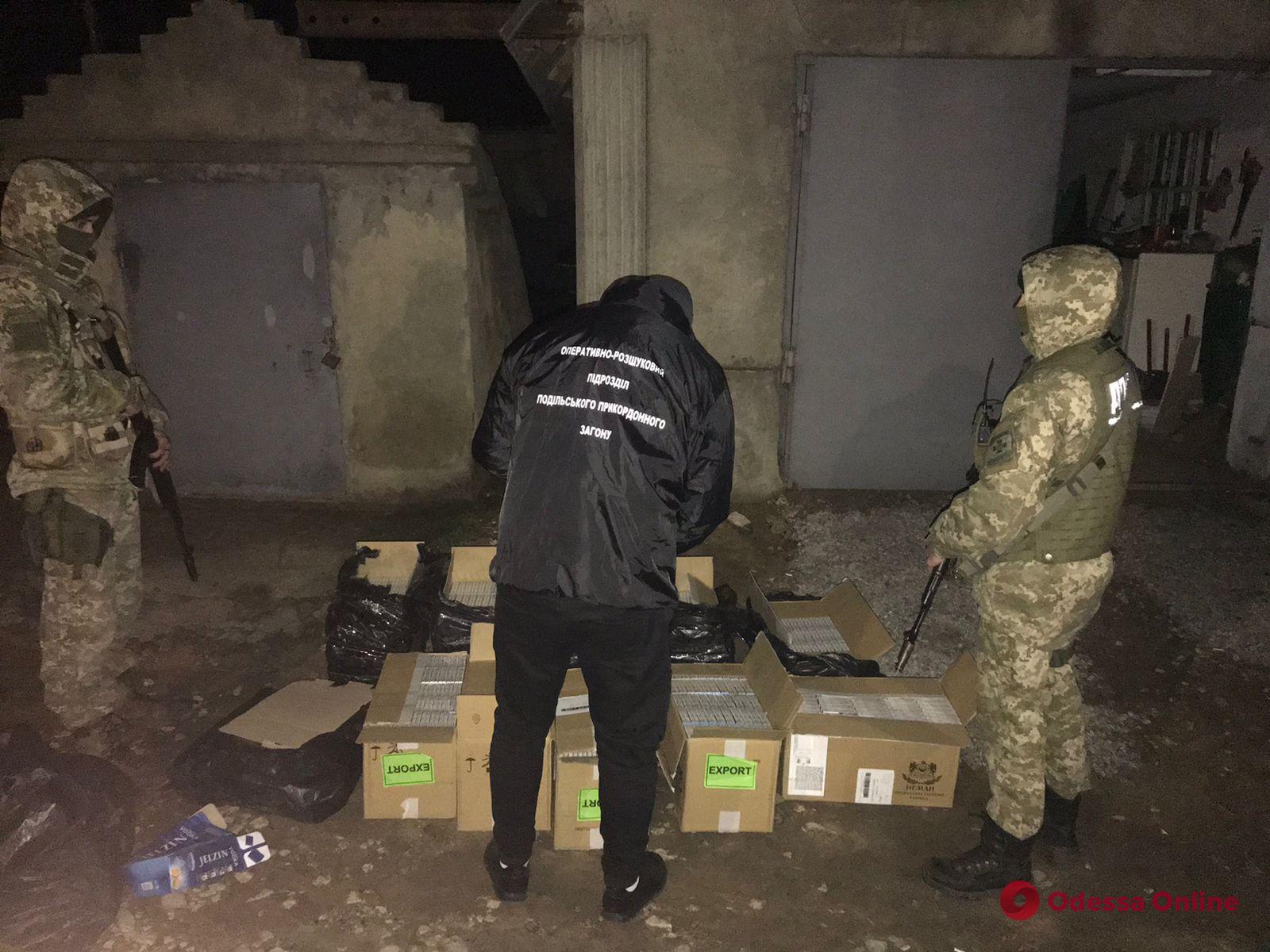В Одесской области пограничники обнаружили контрафактный алкоголь и сигареты на полмиллиона гривен
