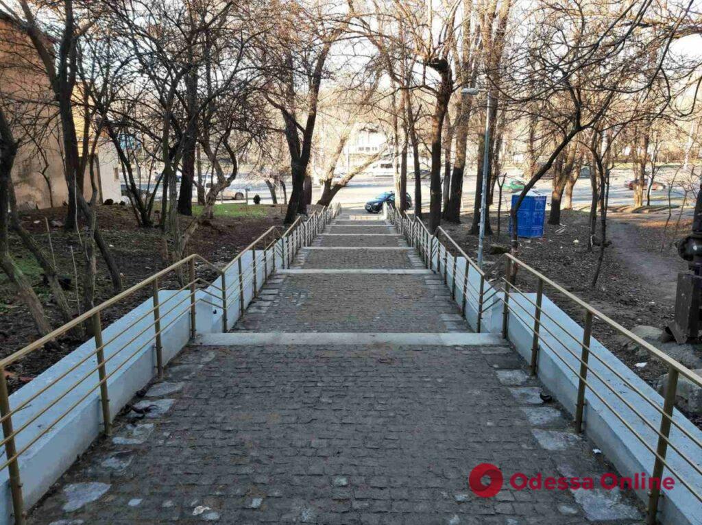 В Одессе завершили ремонт Курсантской лестницы