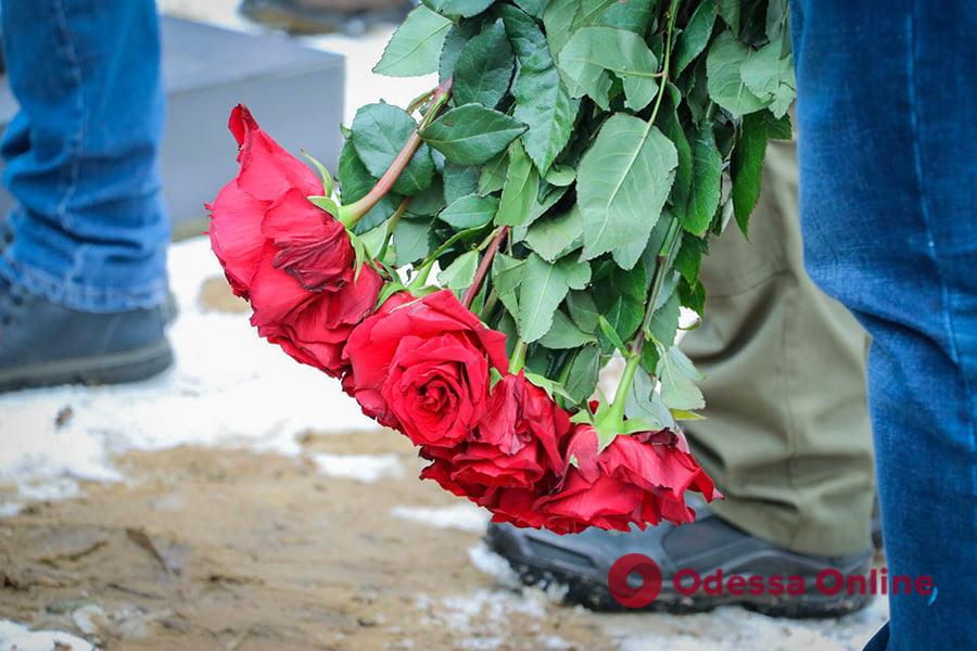 В Херсонской области похоронили трех нацгвардейцев, которых расстрелял солдат-срочник Рябчук