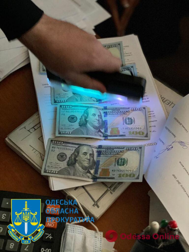 В Одессе будут судить сотрудницу коммунального предприятия за коррупцию
