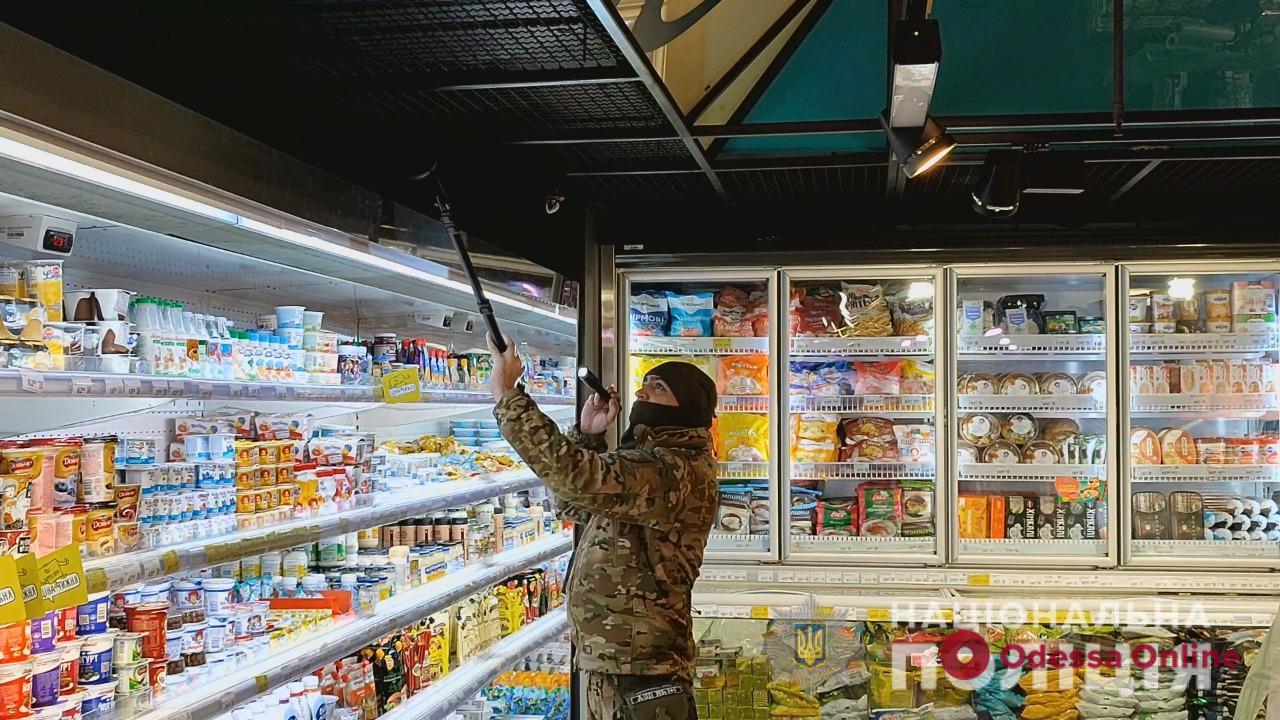 «Минеры» не унимаются: в одесских торговых центрах снова ищут взрывчатку (обновлено)