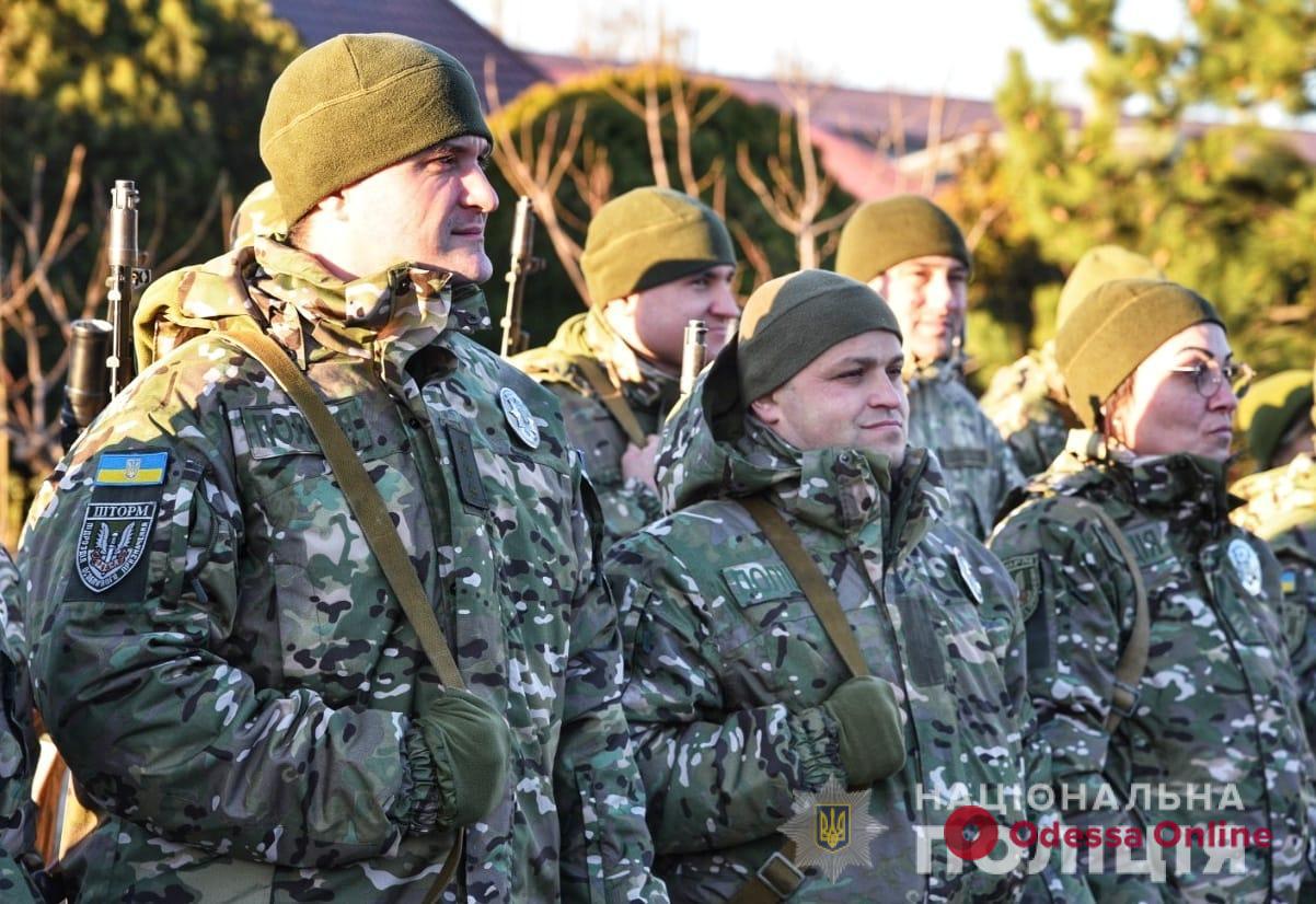 Сводный отряд одесских полицейских отправился на ротацию в Донецкую область