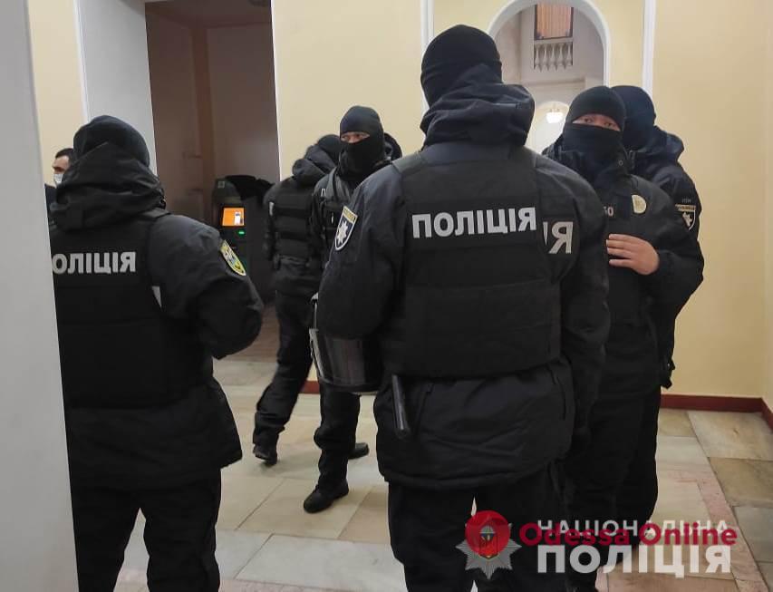 Дебош нардепа Дмитрука в мэрии: пострадали трое правоохранителей