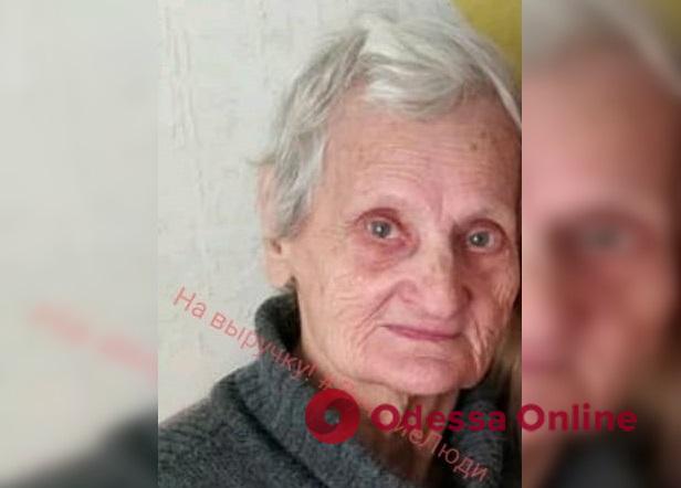 Была в халате и тапочках: в Одессе ищут пропавшую 83-летнюю женщину