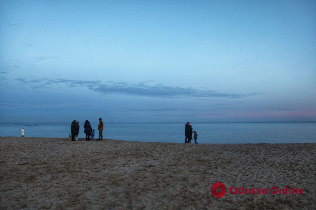 Январский вечер на одесском пляже (фотозарисовка)