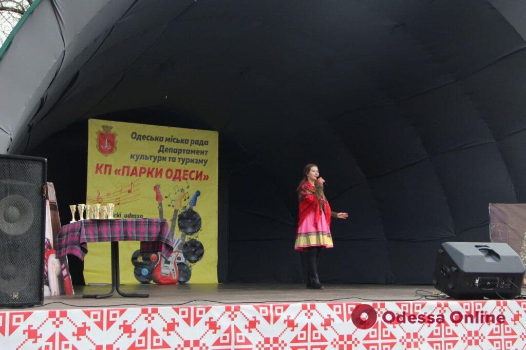 В парке Шевченко проходит конкурс щедривок (видео)